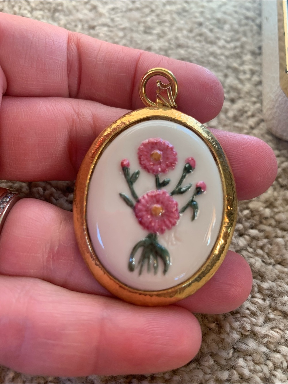 Vintage Gold-Tone Pink Floral Porcelain Pendant Necklace